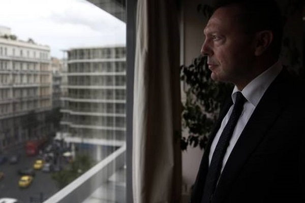 Γ. Στουρνάρας: Γιατί άλλαξα τα τζάμια στο υπουργείο Οικονομικών