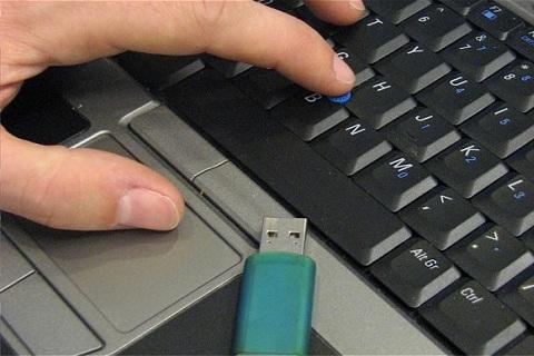 «Αντέγραψα το USB και κατέστρεψα το παλιό» λέει ο Ι. Διώτης