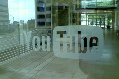 Τα δημοφιλέστερα videos του YouTube για το 2010