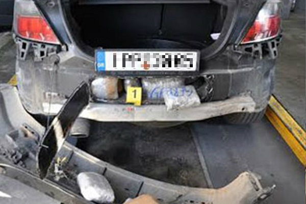 Ζευγάρι τραγουδιστών συνελήφθη με 63,5 κιλά χασίς