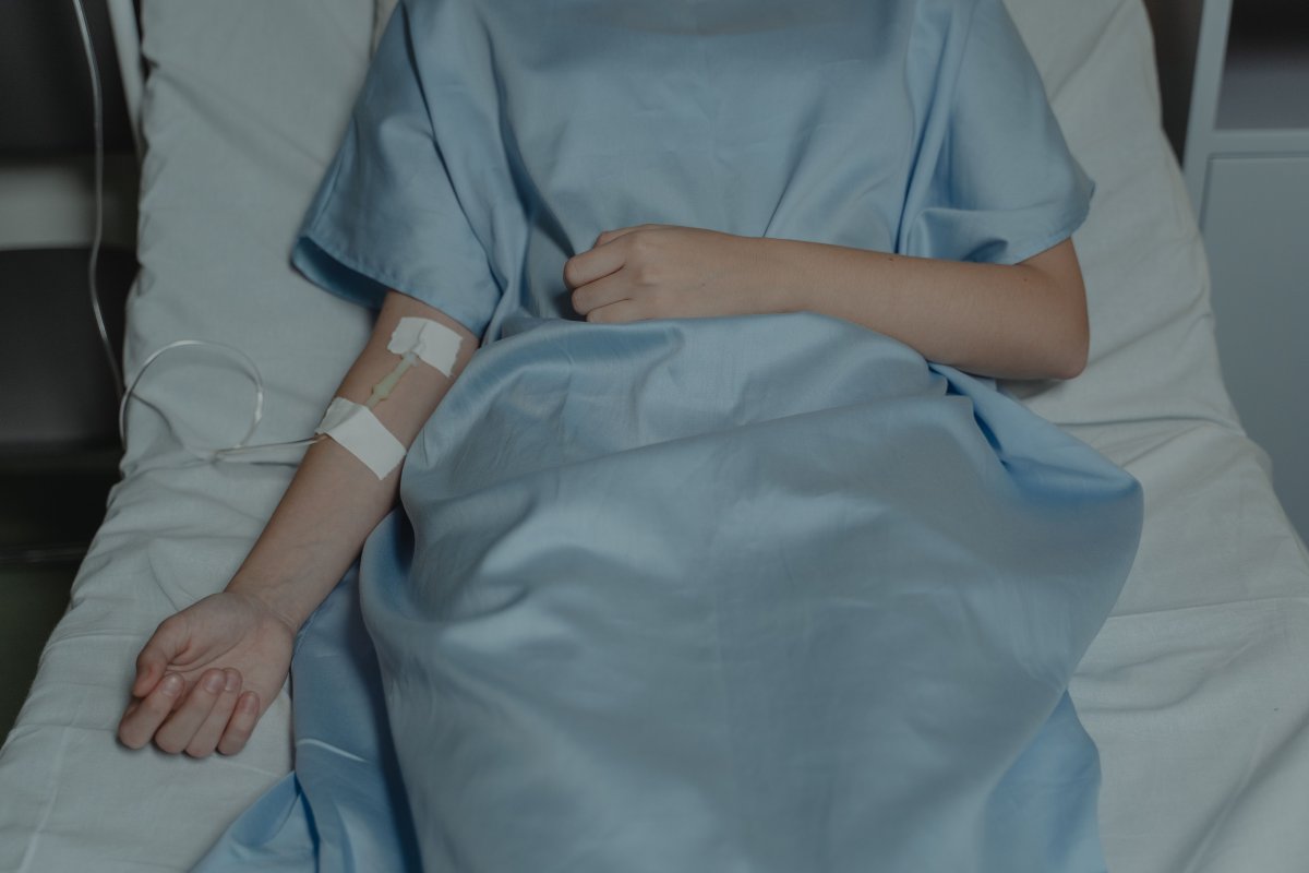 «Σε δύο λεπτά έφυγε»: Συγκλονισμένος ο σύντροφος της 23χρονης που πέθανε αιφνιδίως στα Κουφονήσια - «Το κορίτσι εκείνο το βράδυ δεν είχε φάει σχεδόν τίποτα - ήταν ουσιαστικά νηστική»