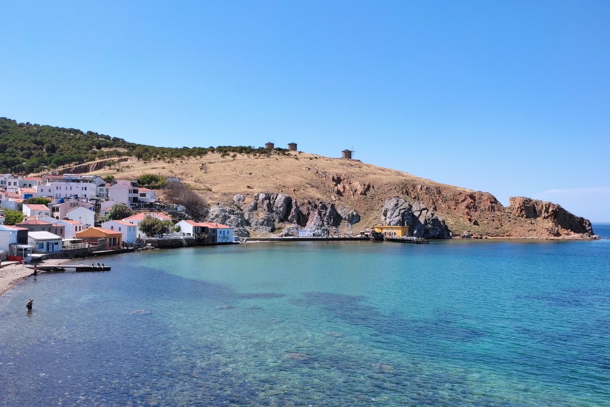 Λήμνος: Το Λιμενικό διέσωσε 5χρονο που παρασύρθηκε από θαλάσσια ρεύματα πάνω σε φουσκωτό στρώμα