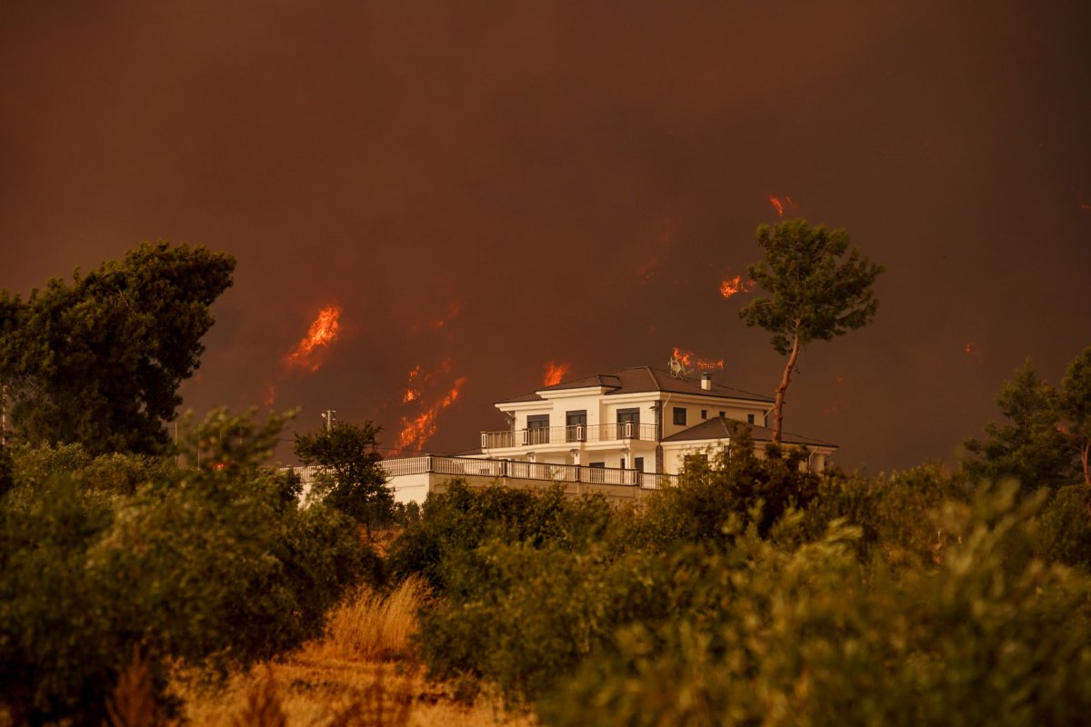 Meteo: Ποιες είναι οι 6 πιο επικίνδυνες εβδομάδες για δασικές πυρκαγιές στην Ελλάδα - Έρευνα του Εθνικού Αστεροσκοπείου αποκαλύπτει το κρίσιμο χρονικό παράθυρο που ευνοεί τις καταστροφικές πυρκαγιές - και πώς η κλιματική αλλαγή το διευρ