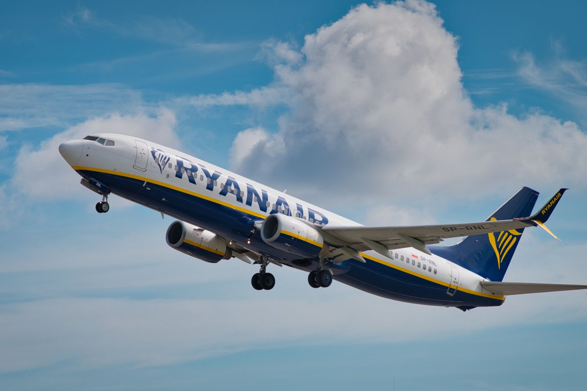 Νέο μπρα-ντε-φερ Ryanair με την Ελλάδα! Χιλιάδες επιβάτες ταλαιπωρήθηκαν - Τι ζητά η εταιρεία - Νέες καταγγελίες από τη Ryanair για προβλήματα στο ελληνικό σύστημα εναέριας κυκλοφορίας, με αίτημα παρέμβασης από την Κομισιόν - Τί αναφέρει η επίσημ