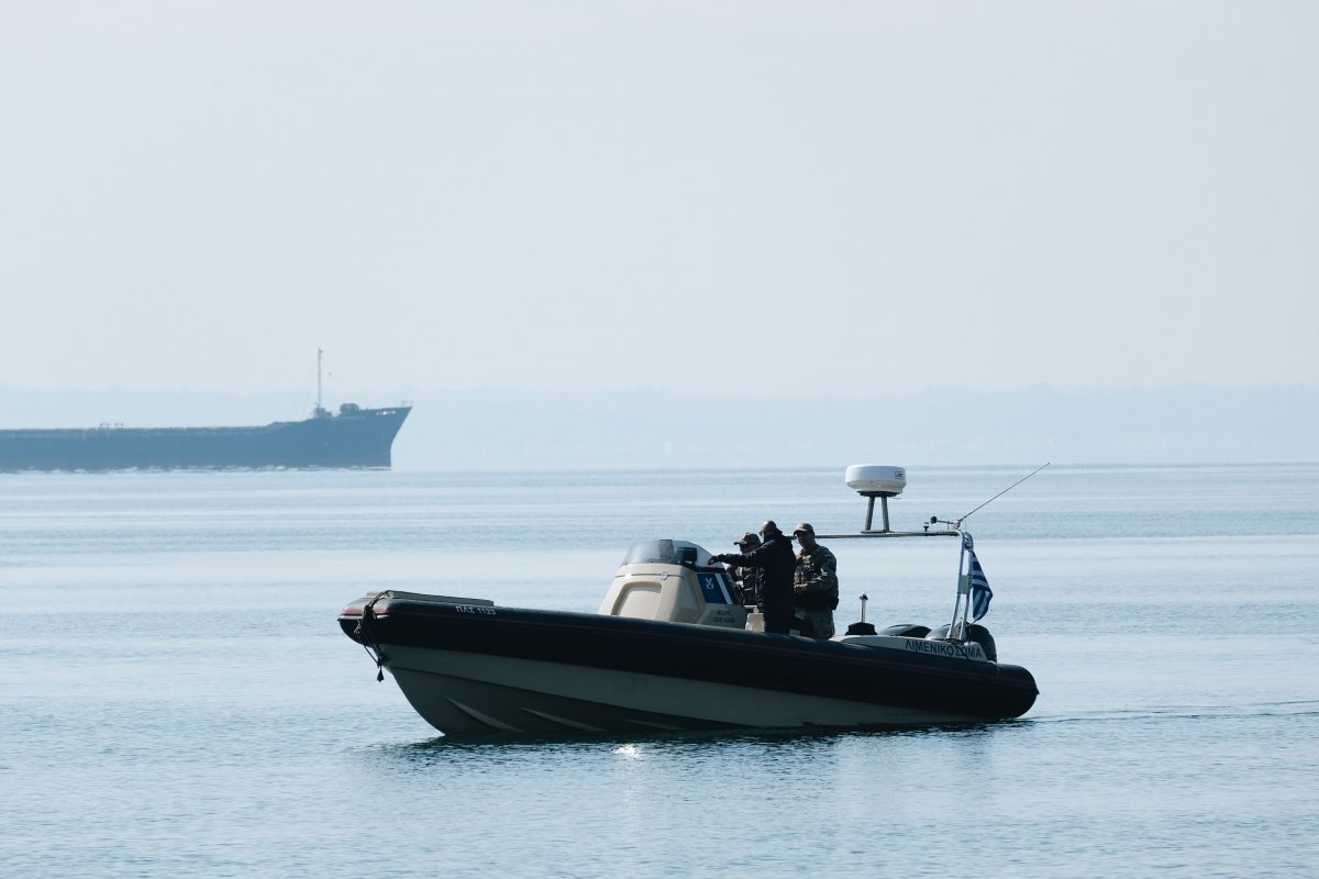 Ταχύπλοο πήρε φωτιά και βυθίστηκε στη Χαλκιδική - Τι συνέβη με τον μοναδικό επιβαίνοντα