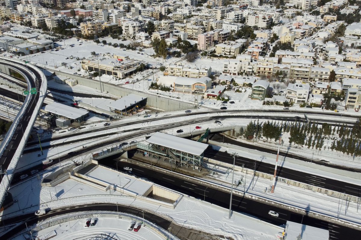 Τι δείχνουν τα Μερομήνια για τον χειμώνα 2026‑2027: Πολικό ψύχος και χιόνια τα Χριστούγεννα και τα κύματα ζέστης του 2027