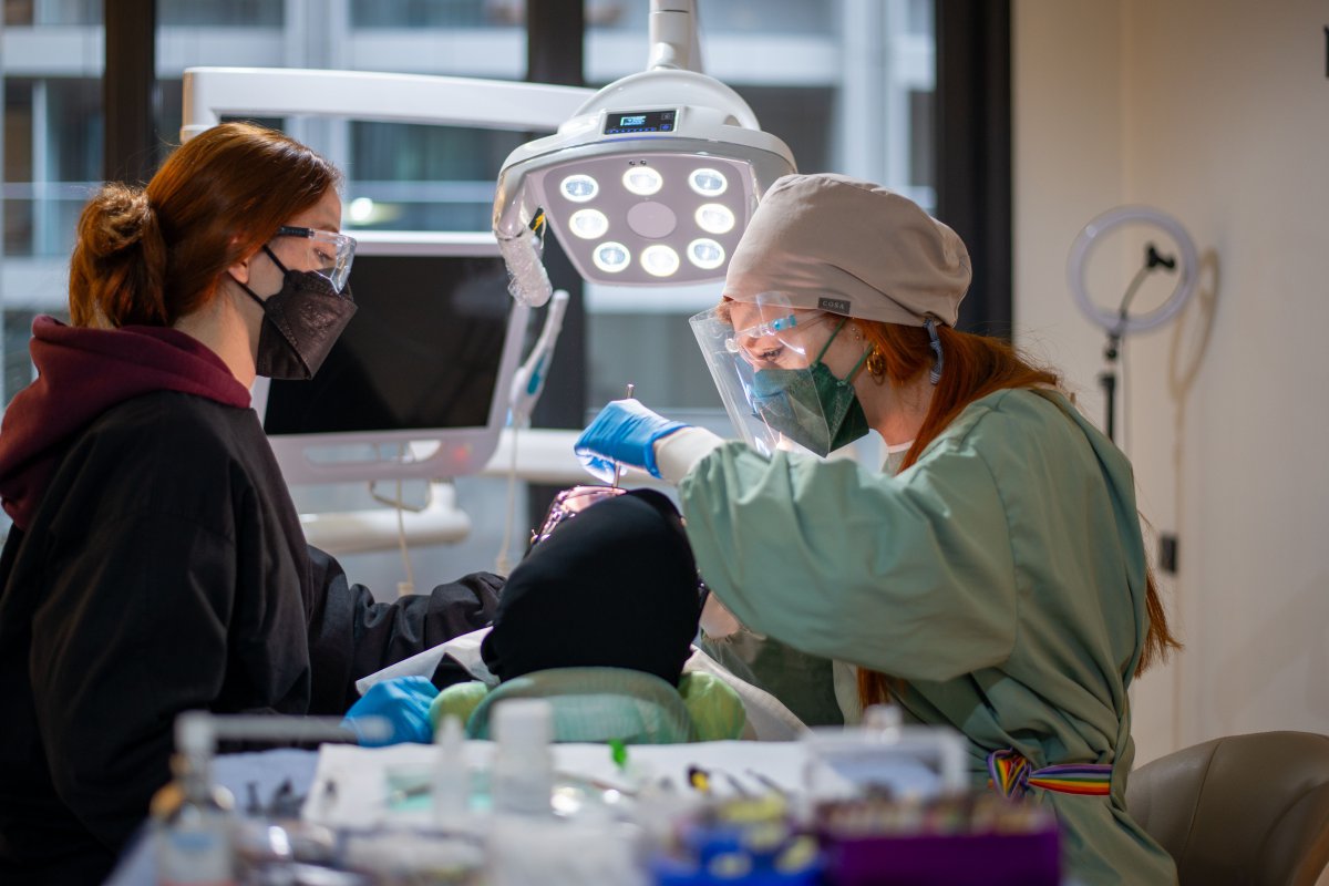 Dentist Pass: Επιστρέφει διευρυμένο για 300.000 παιδιά 5 έως 14 ετών