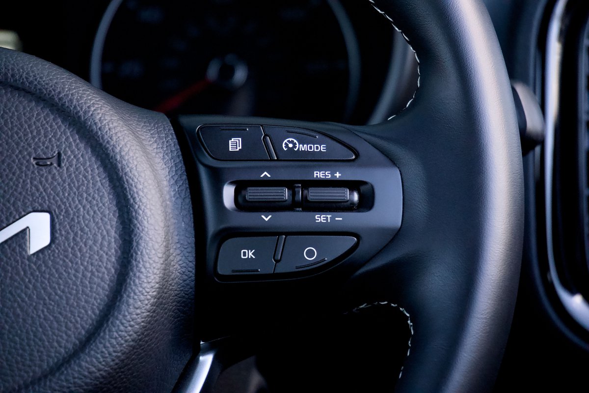 Cruise Control: Το επικίνδυνο λάθος που κάνουν οι περισσότεροι οδηγοί ‑Τι να προσέχετε