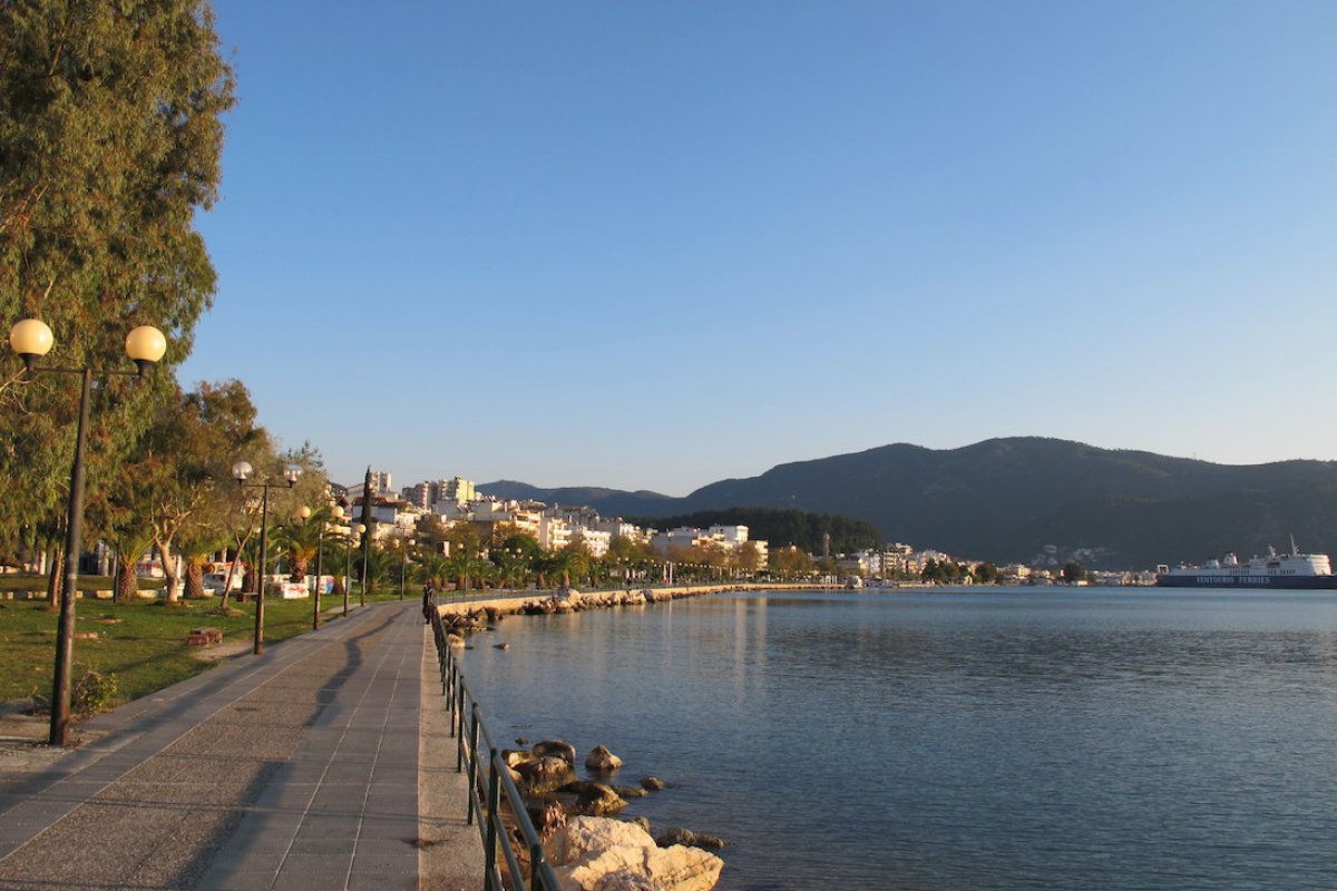 Θρήνος για την Πηνελόπη που δολοφονήθηκε στην Ηγουμενίτσα από τον πρώην σύντροφό της, «δεν μπορούμε να το πιστέψουμε» λένε οι συνάδελφοί της - Ο 27χρονος ομολόγησε πως την μαχαίρωσε στον λαιμό με σουγιά - Είναι ένα τραγικό γεγονός και προσπαθούμε να συνειδητοποιήσουμε τι έχει συμβεί, αναφέρει