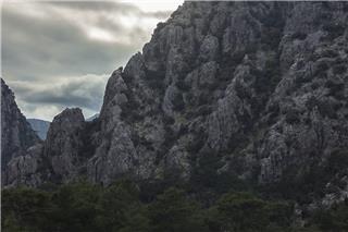 Όλυμπος: Ορειβάτης βρέθηκε νεκρός μετά από πτώση σε χαράδρα ‑ Σε εξέλιξη μεγάλη επιχείρηση ανάσυρσης