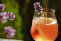 Αντίο Aperol - Το κοκτέιλ που έχει γίνει η νέα εμμονή του καλοκαιριού