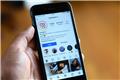 Το Instagram stalking που κανείς δεν παραδέχεται: Όταν η άλλη γυναίκα γίνεται εμμονή