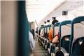 United Airlines καταργεί τα μεσαία καθίσματα που δεν θέλει κανένας