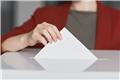 Δημοσκόπηση Opinion Poll: Μικρή πτώση για ΝΔ, ακριβώς στα ίδια η ΕΛΑΣ - Στη Βουλή το κόμμα του Κασιδιάρη