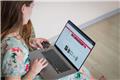 Εxplainer: Γιατί η τιμή που βλέπεις στην αρχή μιας online αγοράς δεν είναι πάντα αυτή που πληρώνεις στο τέλος;