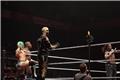 Η Τίφαν Στράτον του WWE βούτηξε από σκάλα, προσγειώθηκε με το κεφάλι και τον αυχένα - Σοκαριστικό βίντεο