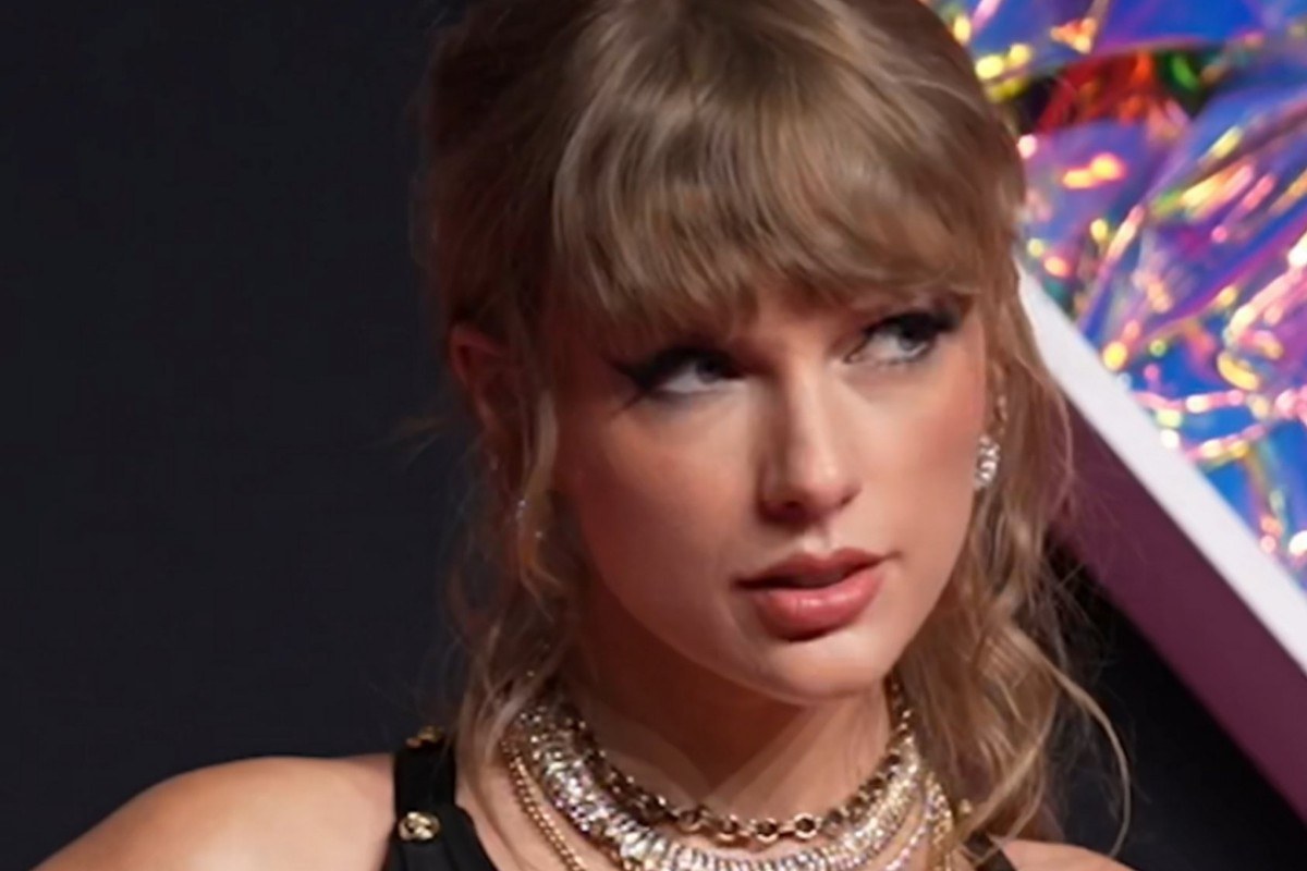 Taylor Swift: Το μυστικό ψευδώνυμο που έκρυβε την πιο αναπάντεχη συνεργασία στην ποπ μουσική