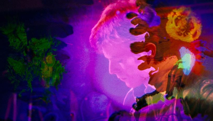 MOONAGE DAYDREAM